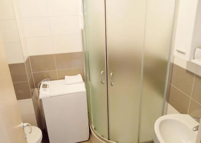 Apartment Great Apartment, Free Parking In The Garage, Znjan