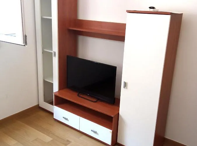 Great Apartment, Free Parking In The Garage, Znjan Split