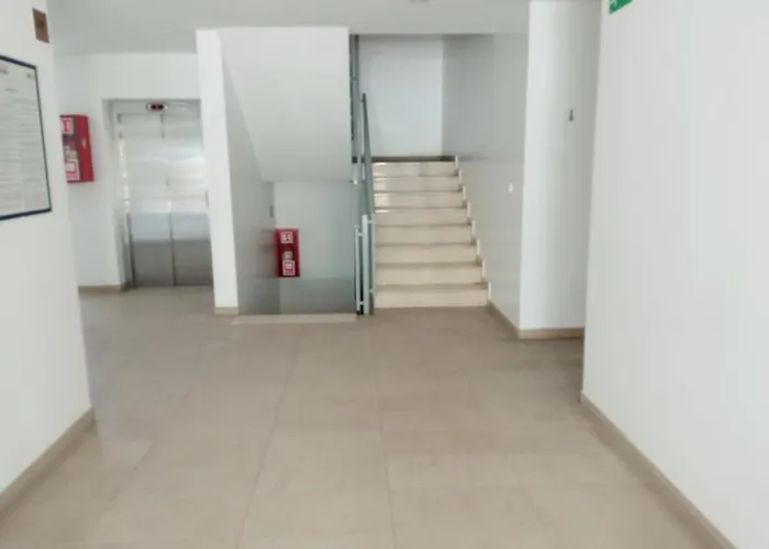 Great Apartment, Free Parking In The Garage, Znjan Apartment