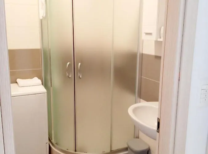 Great Apartment, Free Parking In The Garage, Znjan Apartment Split