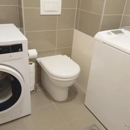 아파트 Great Apartment, Free Parking In The Garage, Znjan 스플리트